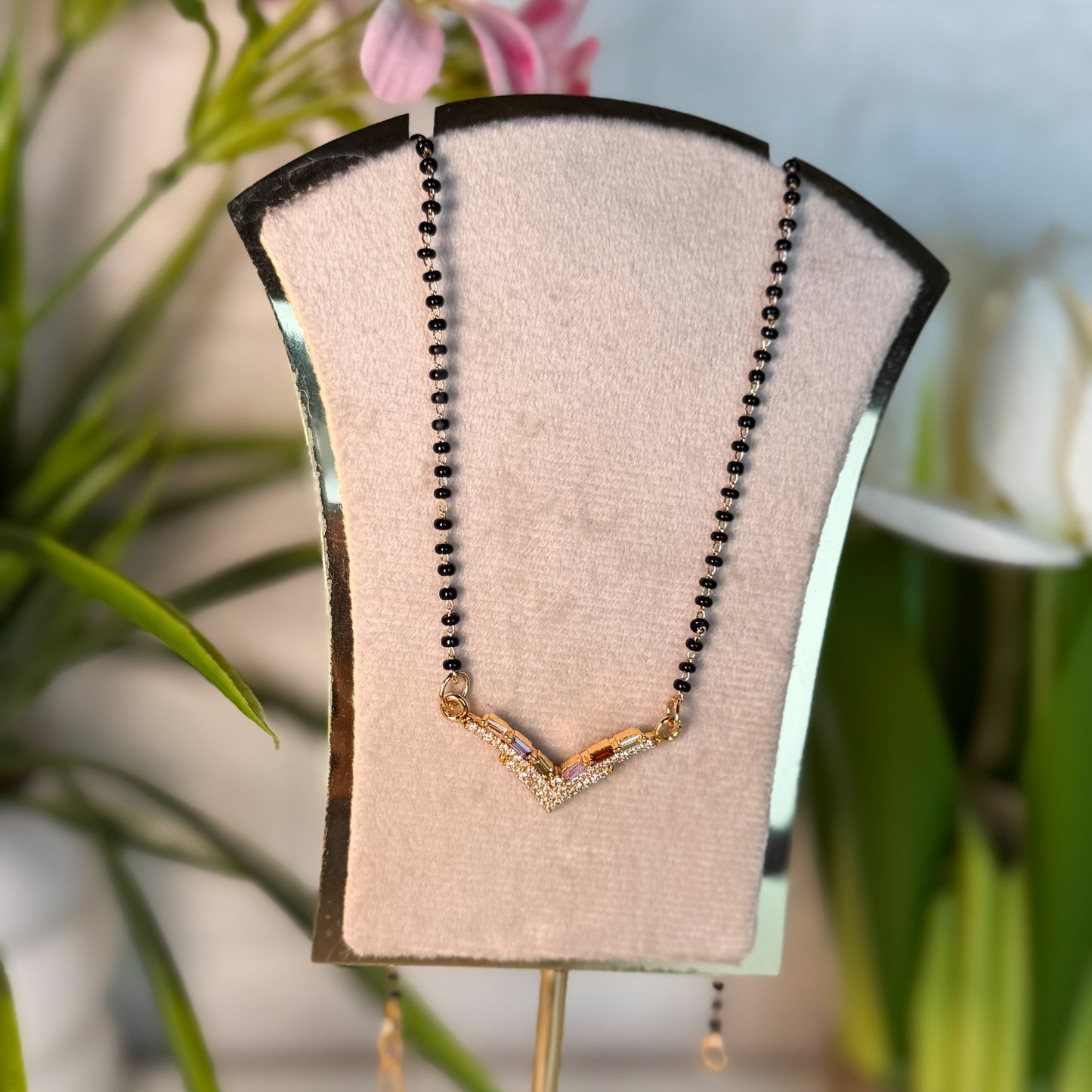 V-Line Mangalsutra 🖤✨