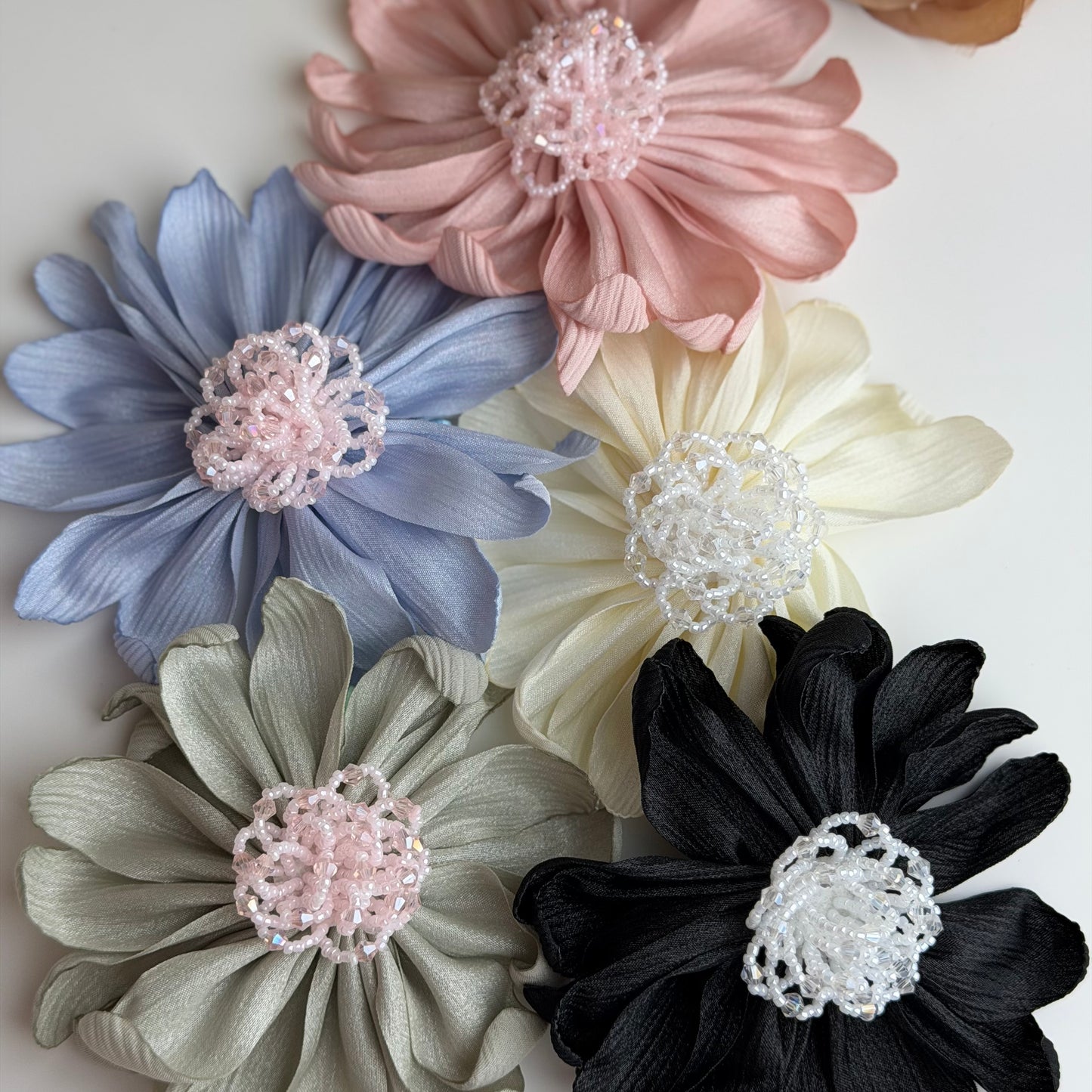 Bloom Petal Hair Clip πΌπ