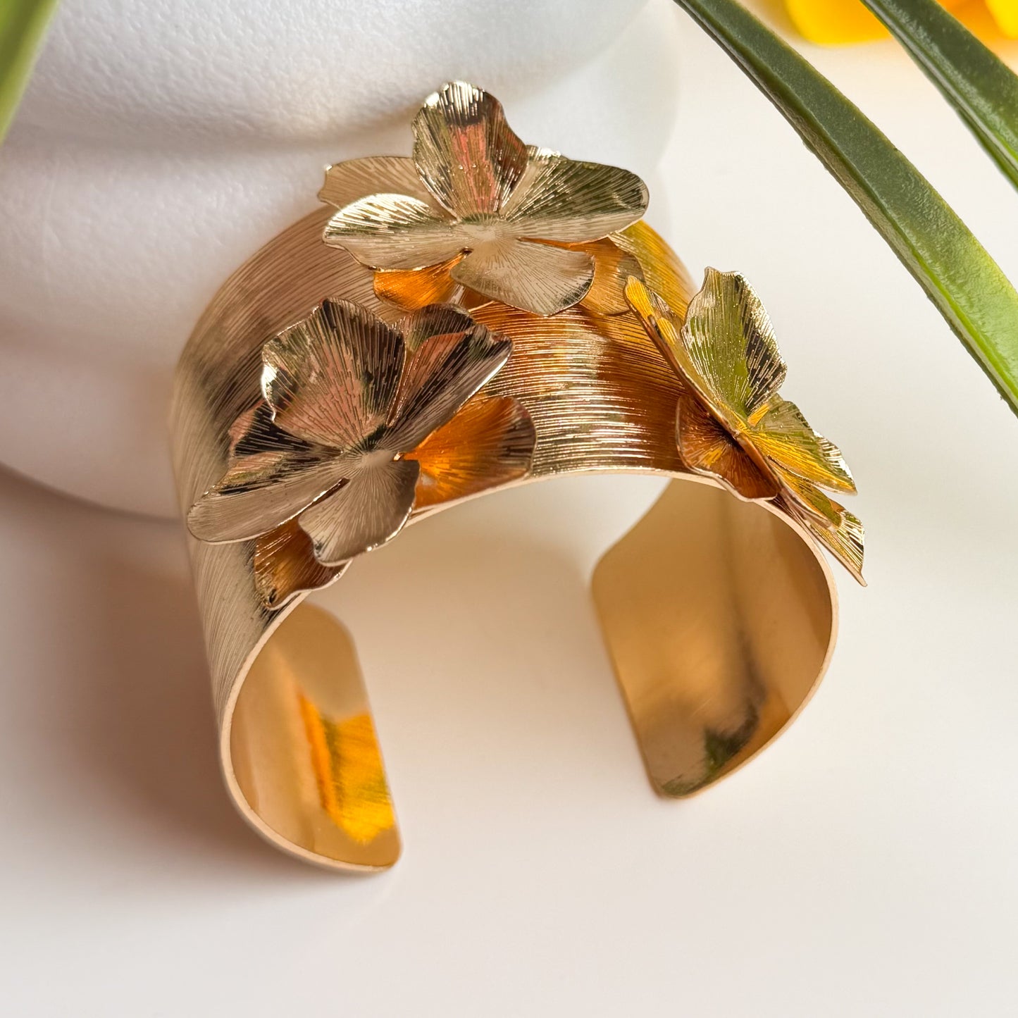 š Royal Flower Kada