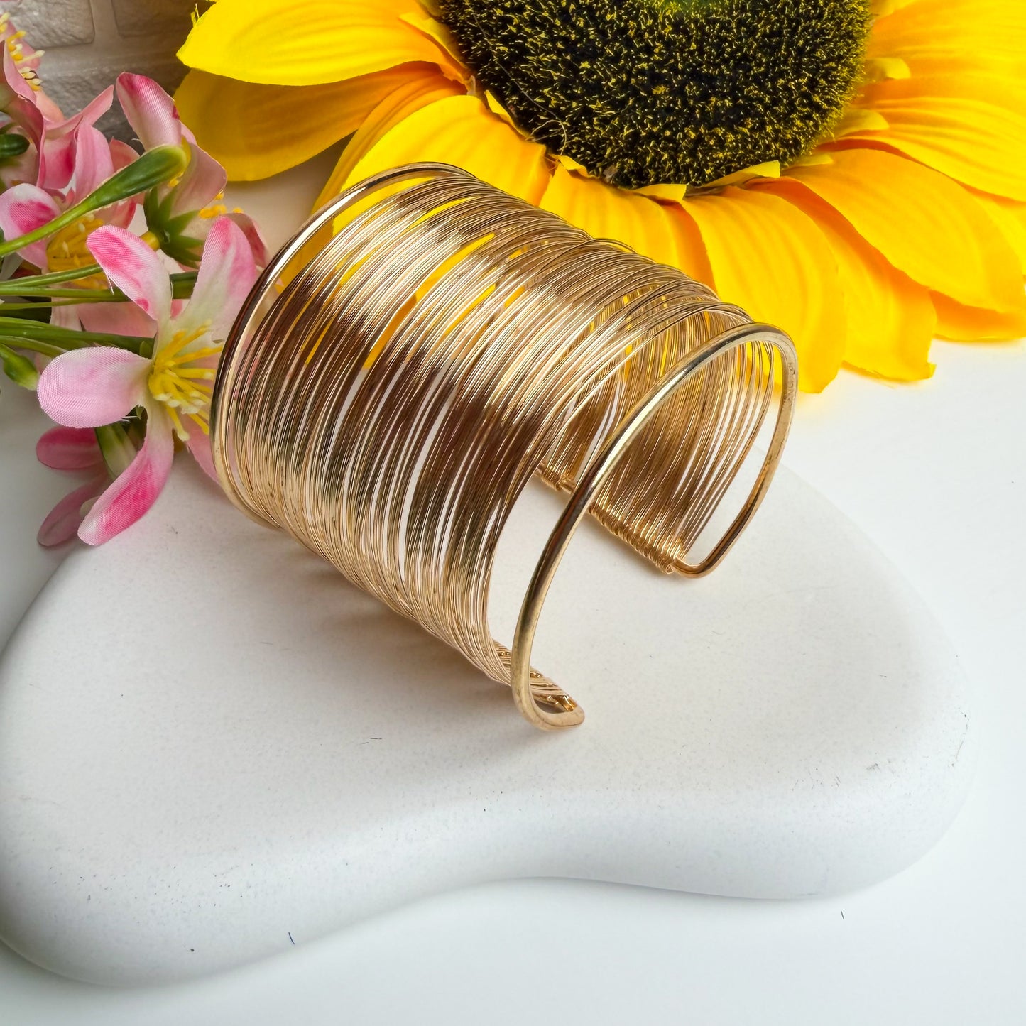 Golden Layered Cuff Bracelet š