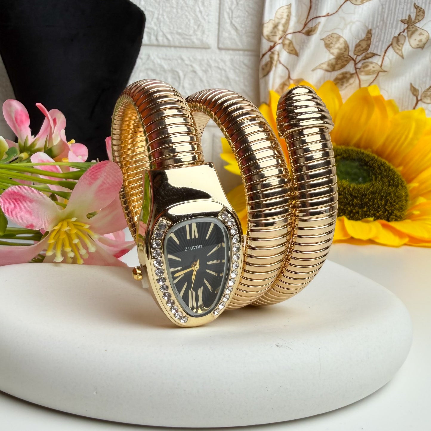 š Royal Gold Watch Bracelet