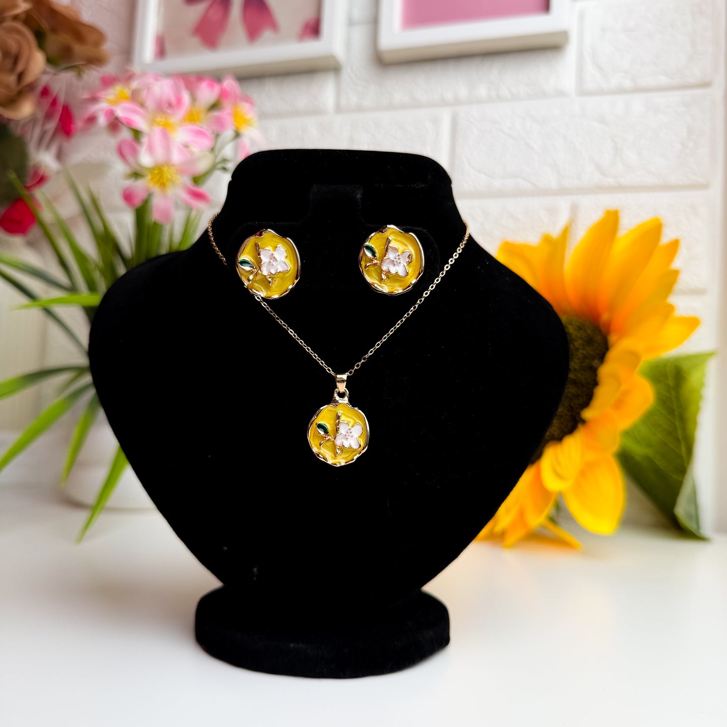 Bloom Jewelry Set 🌸✨