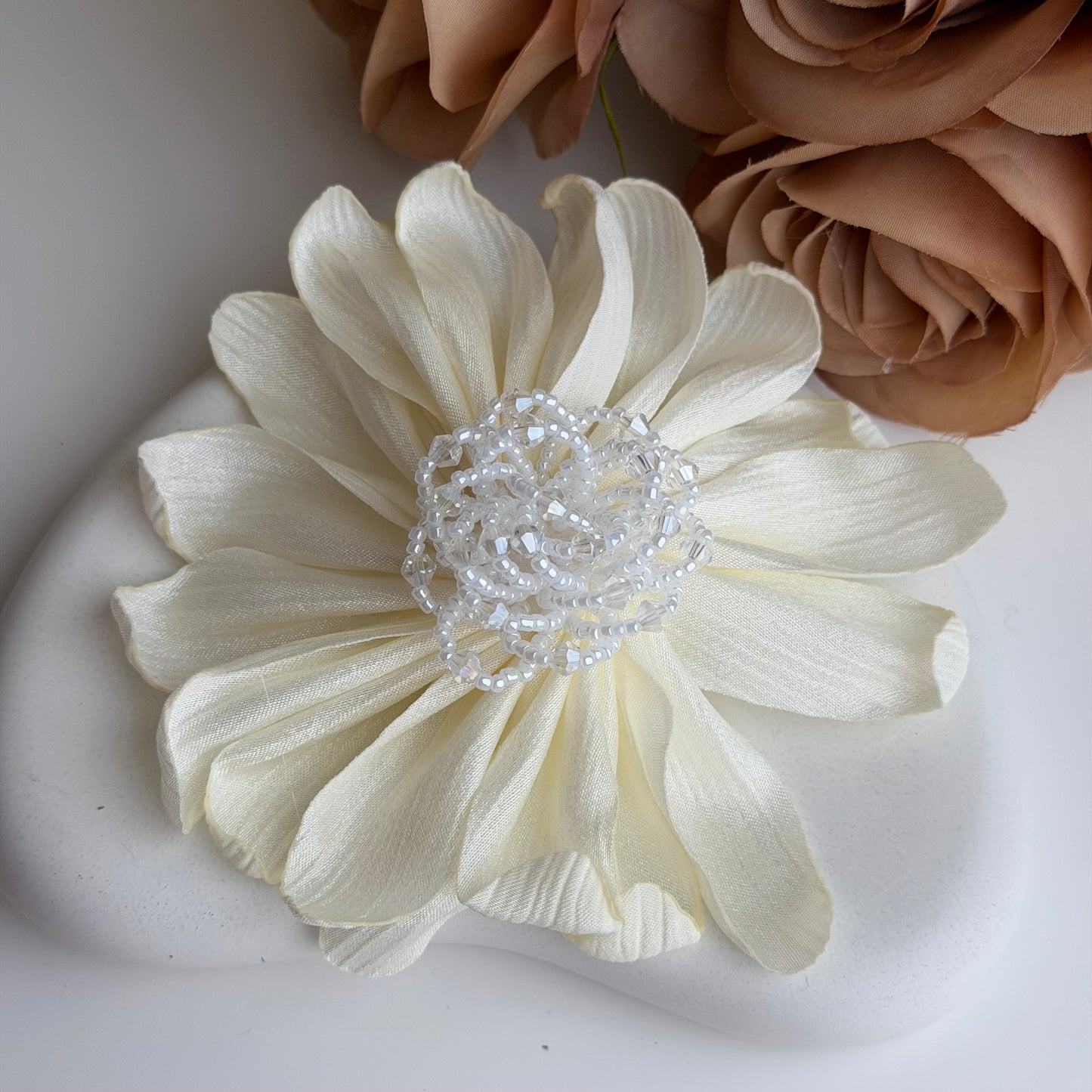 Bloom Petal Hair Clip 🌼🎀