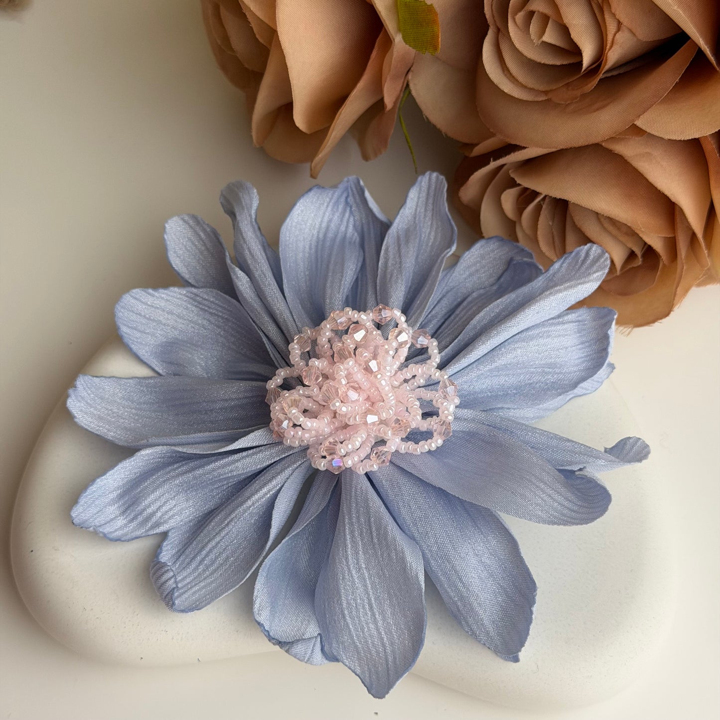 Bloom Petal Hair Clip 🌼🎀