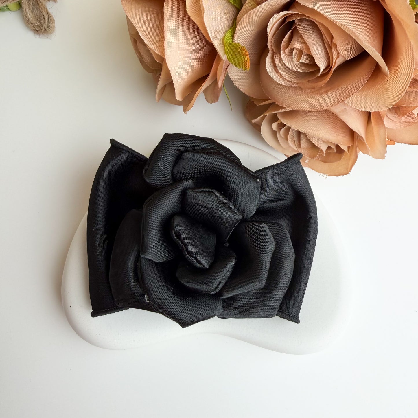 Rose Hair Clip 🌹✨