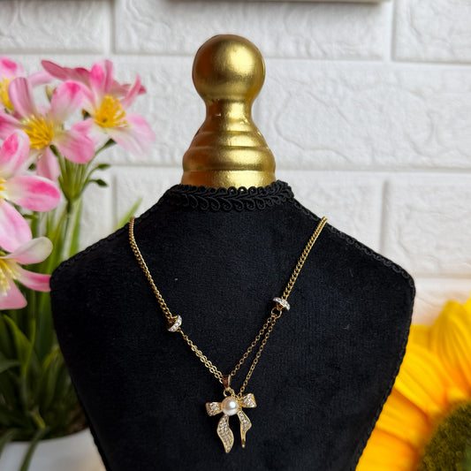 Pearl Bow Charm Necklace 🎀🤍