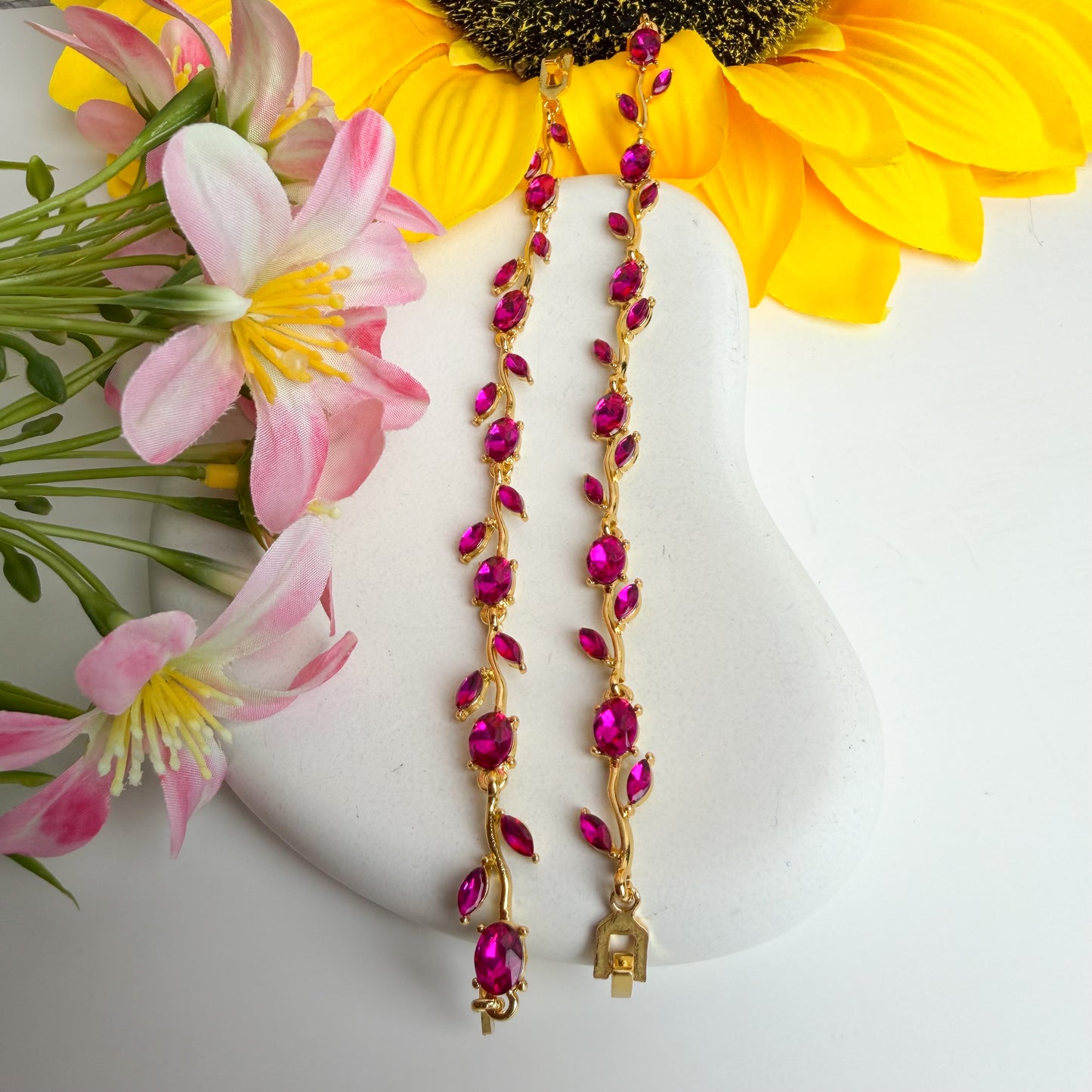 ❤️ Ruby Tulip Bracelet ✨