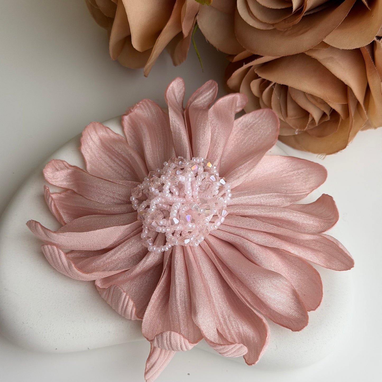 Bloom Petal Hair Clip 🌼🎀