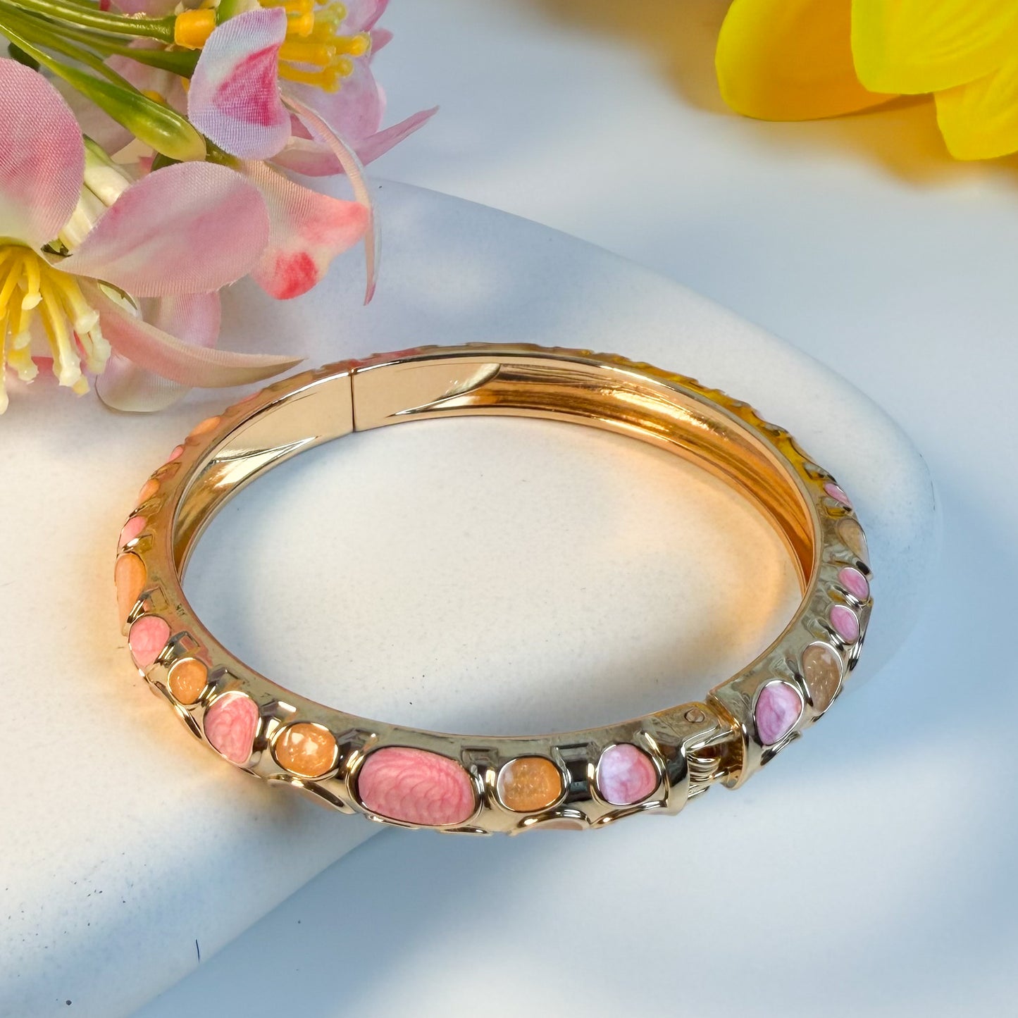 💛 Vintage Bloom Bracelet