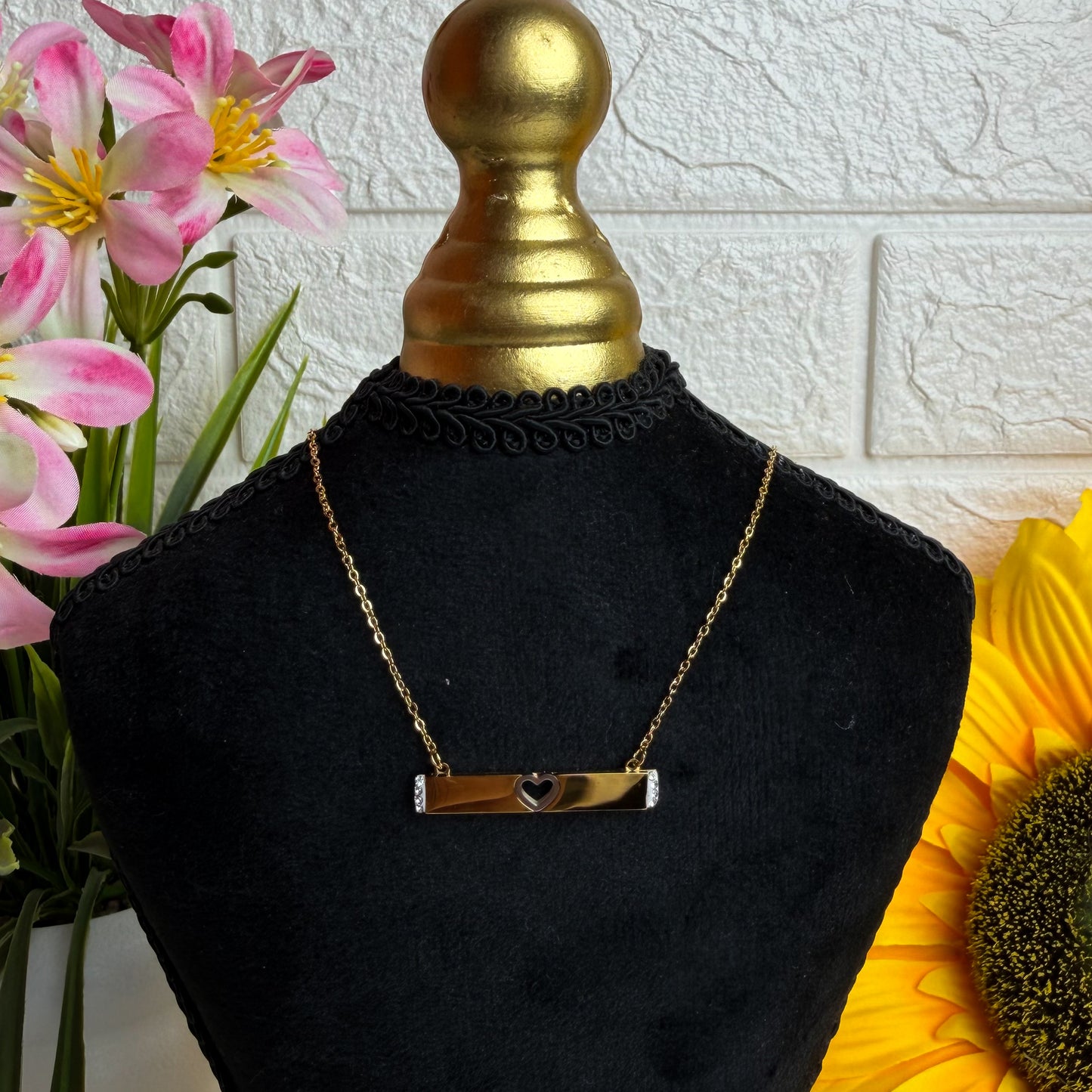 Heart Bar Necklace ✨🤍